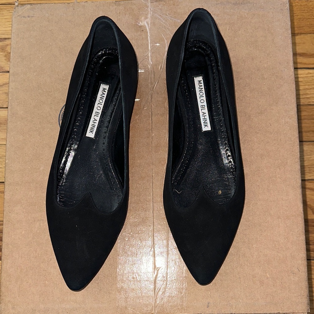 Manolo Blahnik Black Suede Flats - Picture 3 of 9